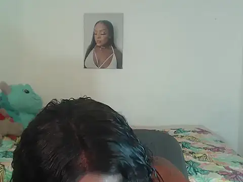 Snapshot of daniela-hot01 chatting on June 19, 5:01 am daniela-hot01 online show from June 19, 5:01 am