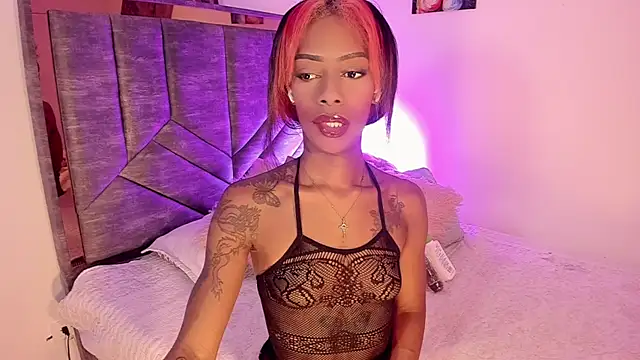 Snapshot of daniela-hot01 chatting on July 17, 3:39 pm daniela-hot01 online show from July 17, 3:39 pm