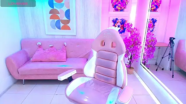 Snapshot of Sofi_monroeee chatting on May 27, 7:33 pm Sofi monroeee online show from May 27, 7:33 pm