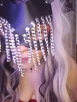 lilianroses online show from June 28, 2:23 pm