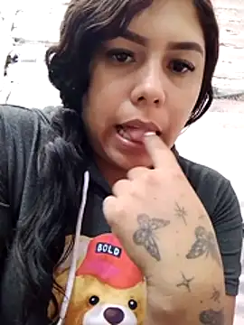 alexayalex29 online show from May 19, 8:48 pm