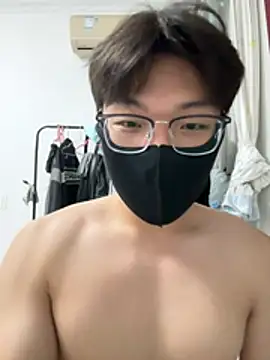 Snapshot of Ycen_ chatting on July 16, 4:24 pm Ycen online show from July 16, 4:24 pm