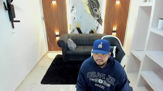 anthony hott online show from May 27, 5:04 am