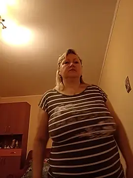 I amVeronicle online show from July 15, 8:41 am
