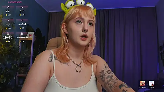 Emma Thomps online show from May 31, 2:13 pm