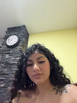 Snapshot of brizzmotion chatting on April 30, 8:57 pm brizzmotion online show from April 30, 8:57 pm