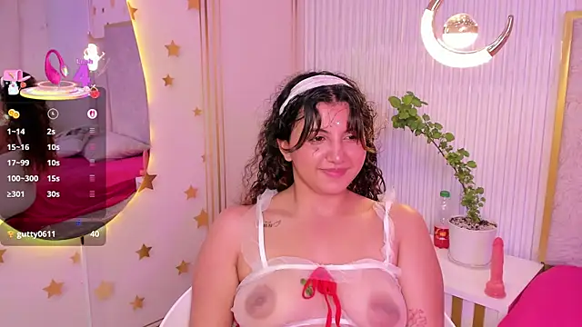 alexa cutte  online show from April 29, 5:30 pm