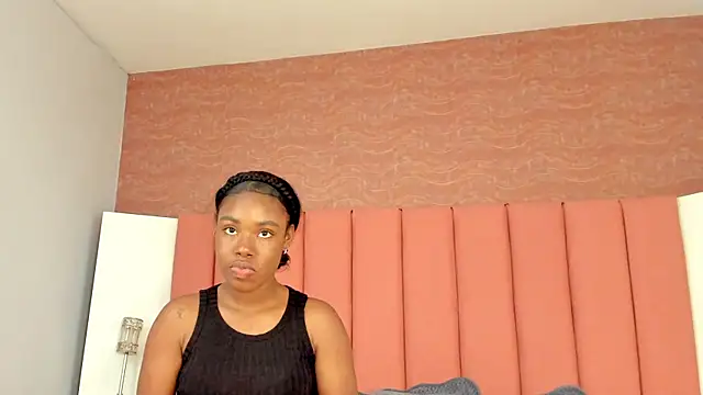 MiaJacksson online show from May 29, 7:45 pm