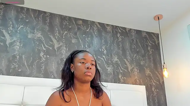 MiaJacksson online show from July 13, 9:06 pm