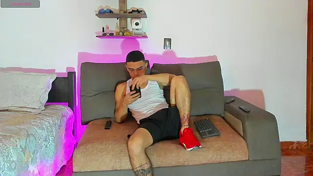 Teo Rave online show from May 18, 4:57 pm