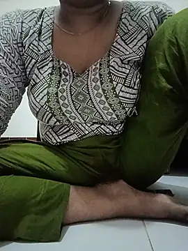 Snapshot of Misty-Meya chatting on July 17, 1:40 pm Misty-Meya online show from July 17, 1:40 pm