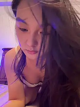 Snapshot of dearBeibeii chatting on April 28, 3:22 am dearBeibeii online show from April 28, 3:22 am