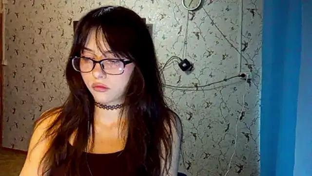 Snapshot of DelicaBrome chatting on May 28, 11:07 am DelicaBrome online show from May 28, 11:07 am