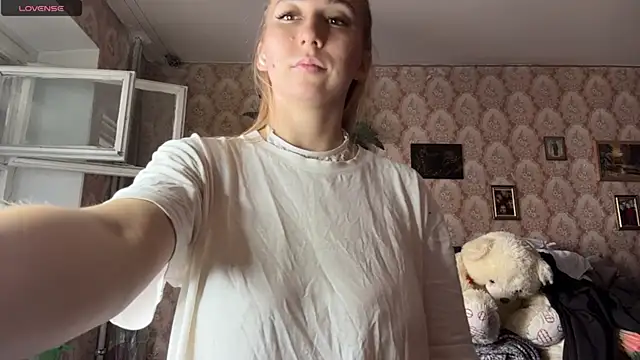 MandyVandy online show from May 24, 5:56 am