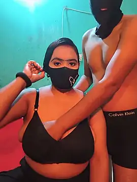 Snapshot of Hot_Cupole chatting on May 27, 2:14 pm Hot Cupole online show from May 27, 2:14 pm
