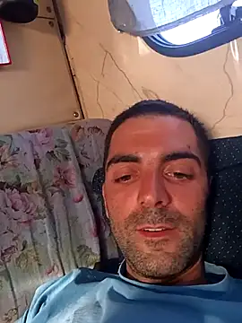 Snapshot of alieno_napoletano chatting on April 25, 3:53 pm alieno napoletano online show from April 25, 3:53 pm