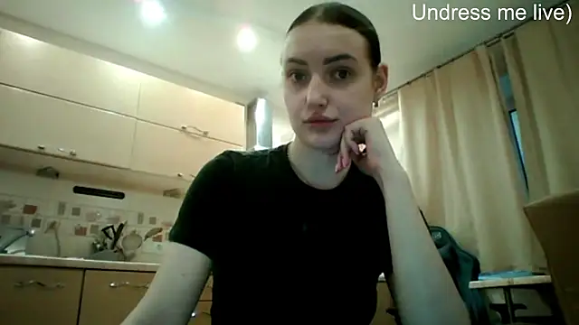 Lisanta online show from May 20, 4:13 pm