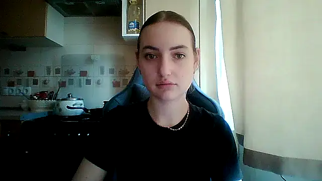 Lisanta online show from May 22, 12:33 pm