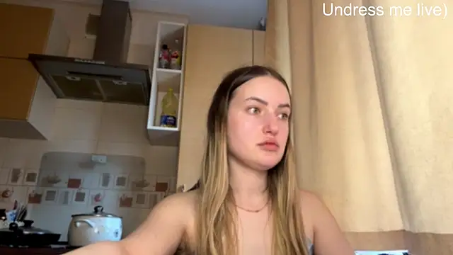 Lisanta online show from May 26, 3:52 pm