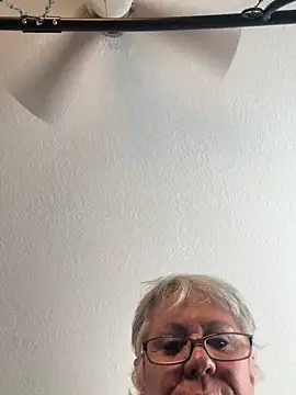 Snapshot of SilverRain_ chatting on May 10, 2:00 pm SilverRain online show from May 10, 2:00 pm