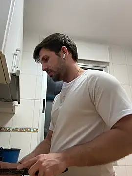 Snapshot of MathiasBellucci chatting on April 23, 9:06 pm MathiasBellucci online show from April 23, 9:06 pm