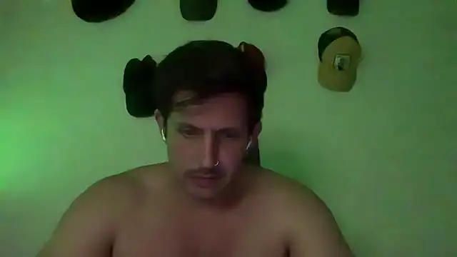 Snapshot of MathiasBellucci chatting on April 27, 9:35 pm MathiasBellucci online show from April 27, 9:35 pm