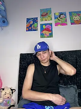 bryan hot 23 online show from July 11, 1:41 am