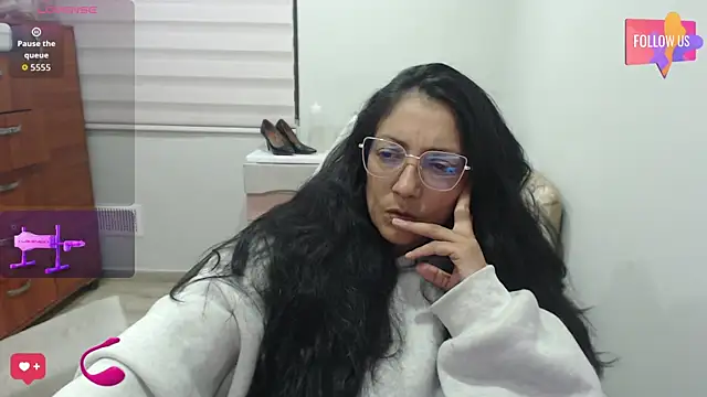 Snapshot of Melissaleehot chatting on May 3, 2:06 am Melissaleehot online show from May 3, 2:06 am