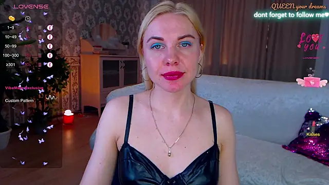 Snapshot of FromRussia chatting on April 21, 2:51 am FromRussia online show from April 21, 2:51 am