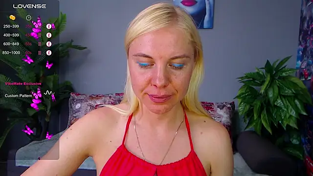 Snapshot of FromRussia chatting on July 8, 6:51 am FromRussia online show from July 8, 6:51 am