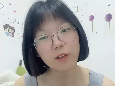 Belle-LL online show from April 24, 2:41 pm