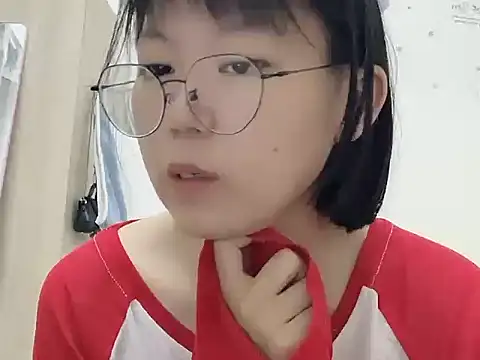 Belle-LL online show from April 27, 2:48 pm