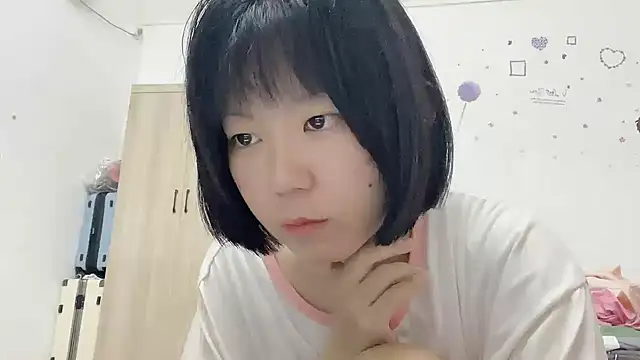 Belle-LL online show from May 7, 3:28 pm