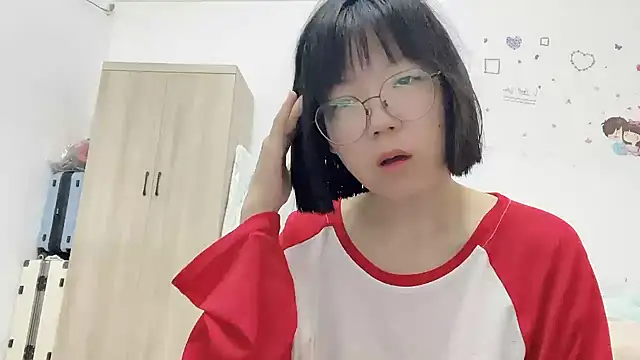 Belle-LL online show from May 11, 3:40 pm