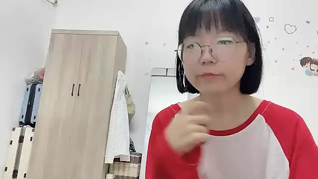 Belle-LL online show from May 11, 4:04 pm
