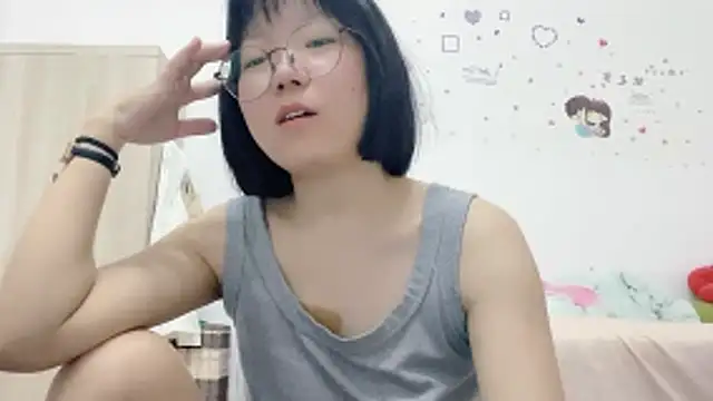 Belle-LL online show from May 13, 2:25 pm