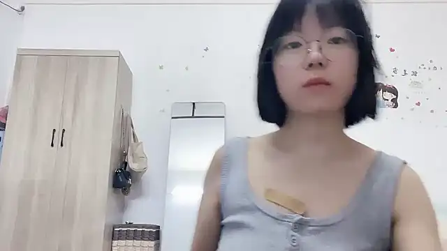 Belle-LL online show from May 16, 2:49 pm