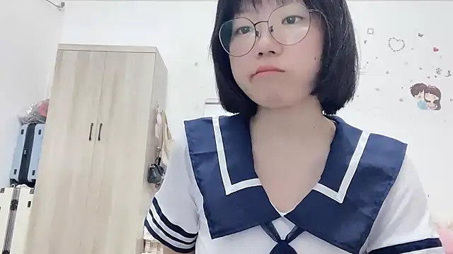 Belle-LL online show from May 19, 3:51 pm