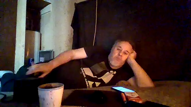 Nightshade1195 online show from May 6, 5:51 pm