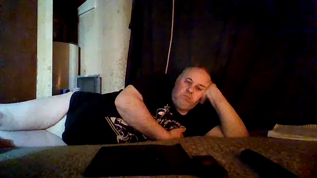Nightshade1195 online show from May 21, 6:04 pm