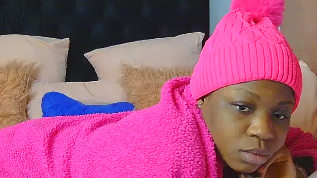 julianaa19 online show from June 20, 5:43 am