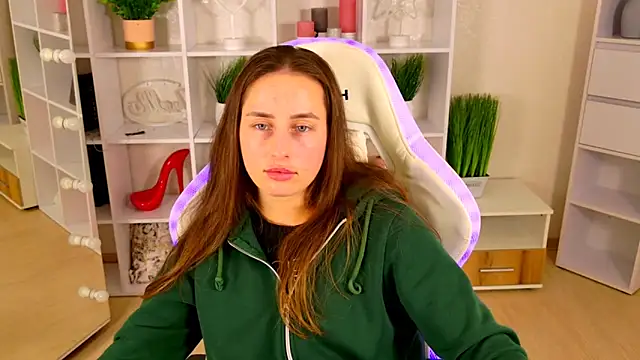 NadinnL online show from May 14, 7:04 am