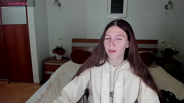 Snapshot of MaryRapunzel chatting on May 1, 8:46 pm MaryRapunzel online show from May 1, 8:46 pm