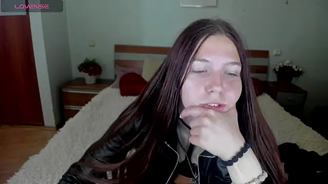 Snapshot of MaryRapunzel chatting on May 9, 7:30 pm MaryRapunzel online show from May 9, 7:30 pm