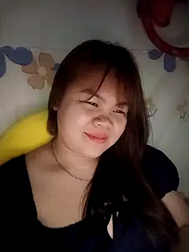 Truxcy1 online show from May 10, 1:33 am