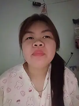 Truxcy1 online show from May 28, 12:52 am