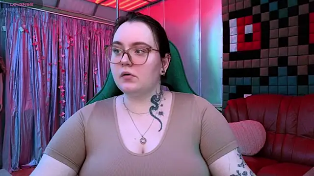 CatherineClaire online show from May 18, 4:24 pm