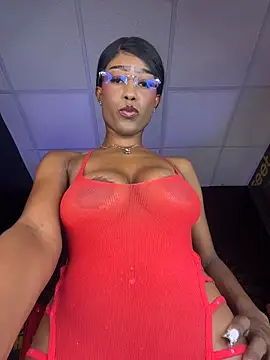 CocoaLuxeXXX online show from May 21, 1:29 pm