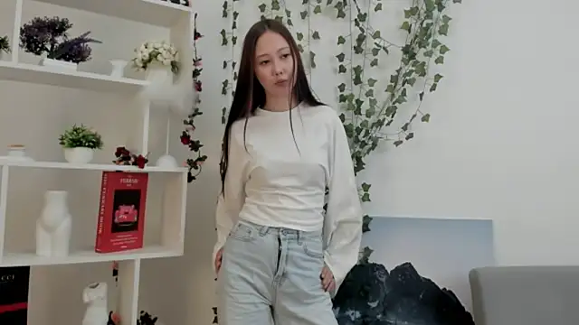 Snapshot of CherieAppel chatting on April 24, 1:35 pm CherieAppel online show from April 24, 1:35 pm
