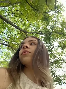 Mila Cutie online show from May 12, 9:06 am
